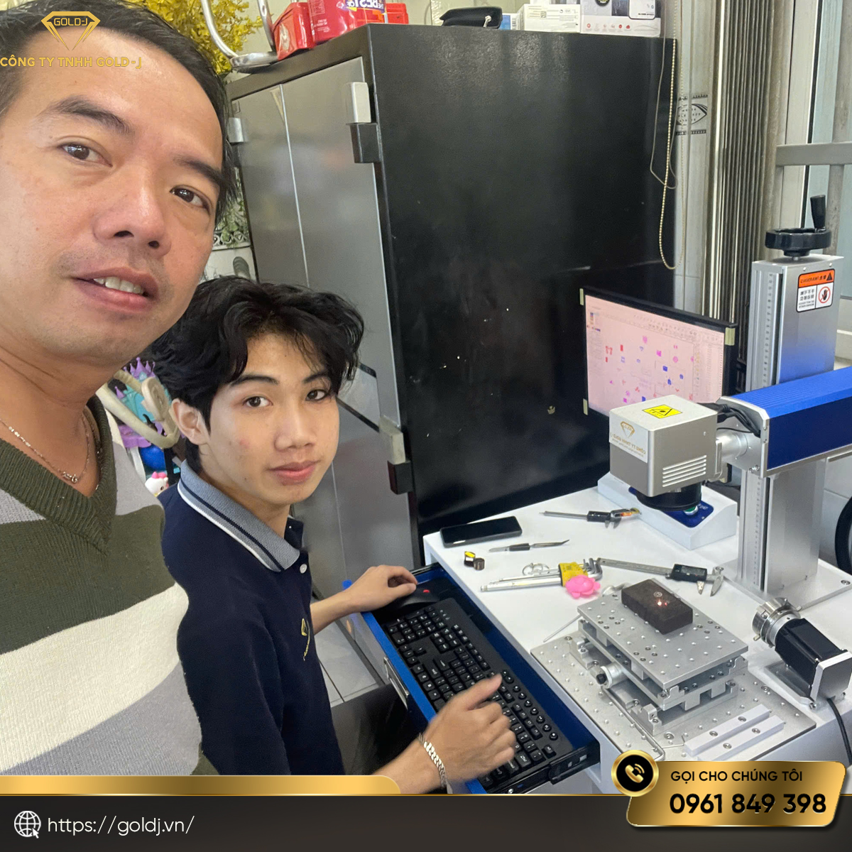 MÁY KHẮC LASER